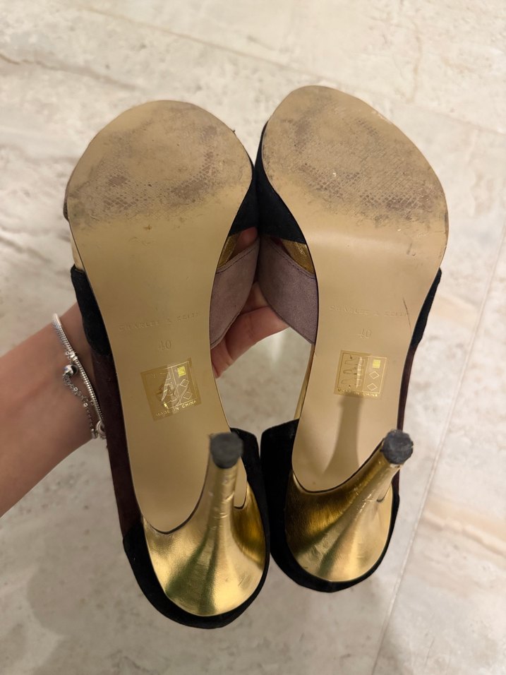 Charles & Keith Kahverengi Süet Topuklu Kadın Ayakkabı - Görsel 4