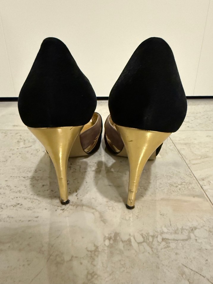 Charles & Keith Kahverengi Süet Topuklu Kadın Ayakkabı - Görsel 3