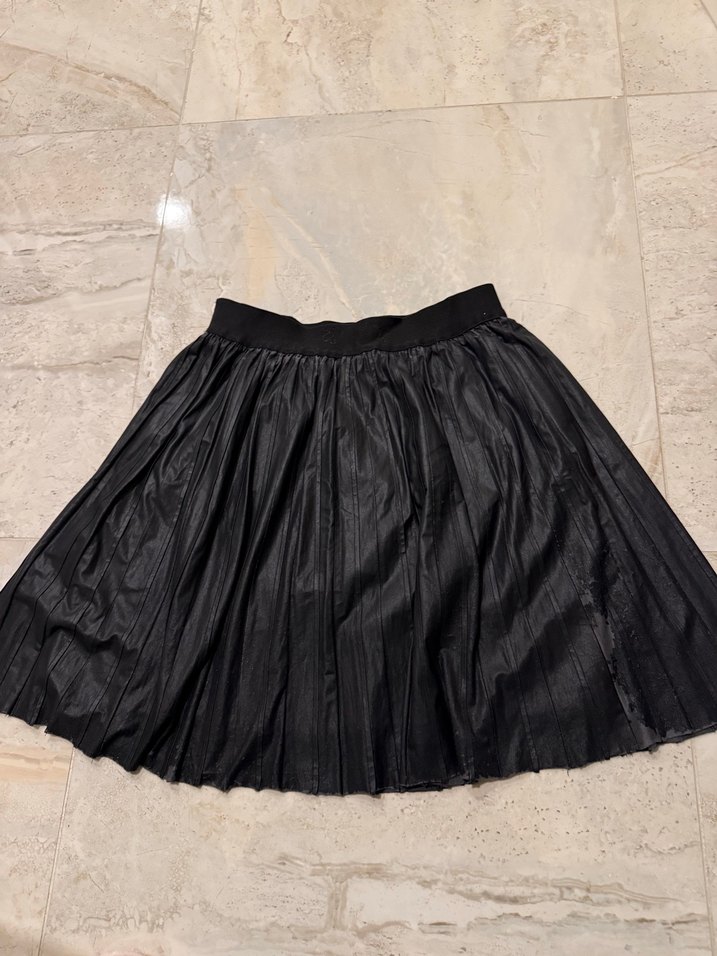 İpekyol Suni Deri Siyah Pileli Deri Etek - Görsel 2