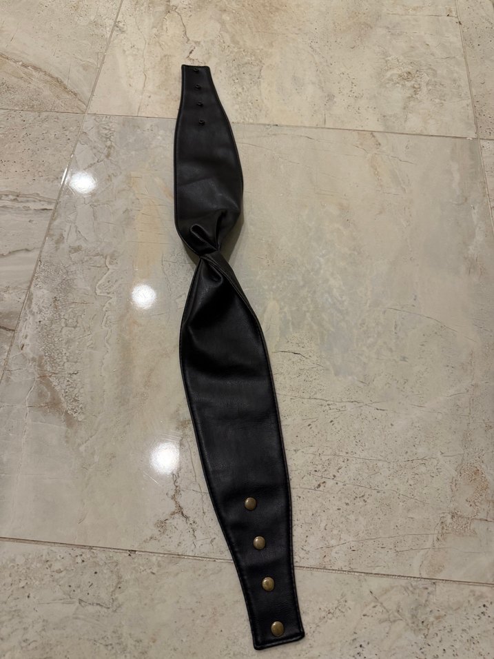 Bershka Gri Deri Çıtçıtlı Kemer - Görsel 4