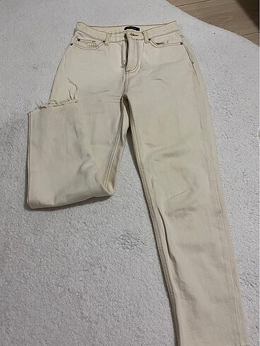 34 Beden TRENDYOLMİLLA krem pantolon