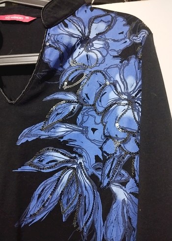 Mavi Çiçek Desenli Uzun Kollu V Yaka Kadın Bluz - Görsel 2