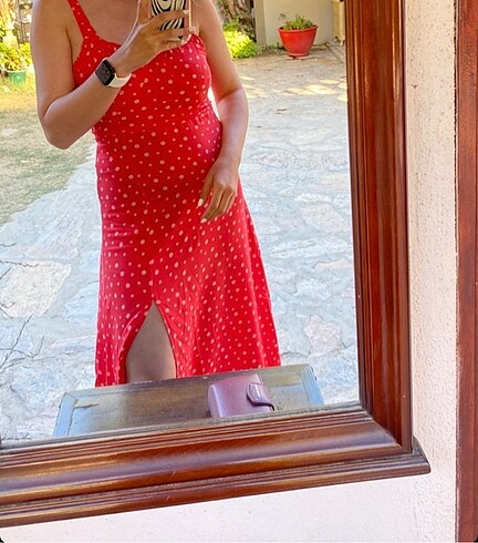 Yazlık kırmızı çiçekli elbise