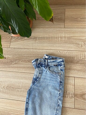 27 Beden mavi Renk Jean pantolon