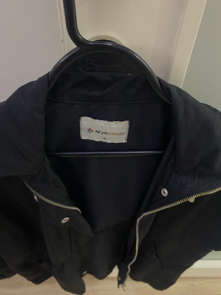 Siyah kadın yağmurluk - Görsel 2