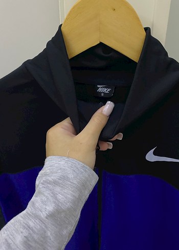 Nike kadın hırka - Görsel 4