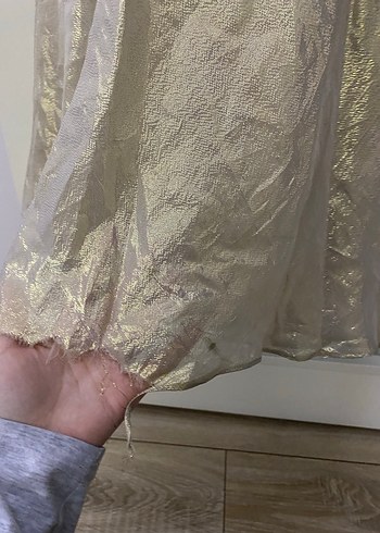 Altın Renkli Uzun Abiye Elbise - Görsel 4