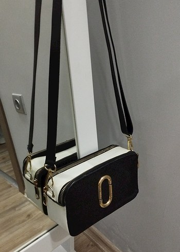 Beyaz Parlak Baskılı Deri Kadın Çapraz Çanta - Görsel 2