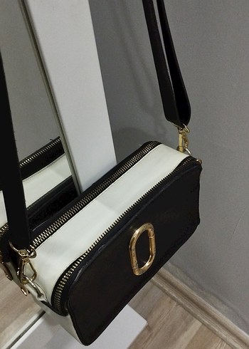 Beyaz Parlak Baskılı Deri Kadın Çapraz Çanta - Görsel 3