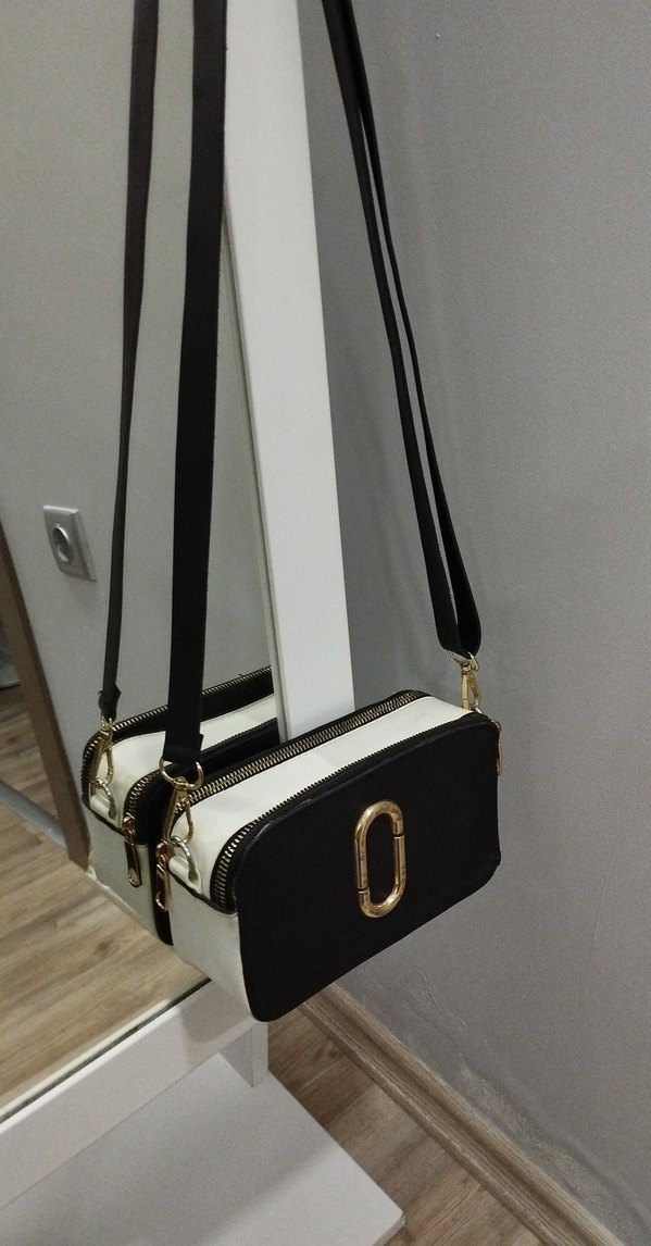 Beyaz Parlak Baskılı Deri Kadın Çapraz Çanta - Görsel 2