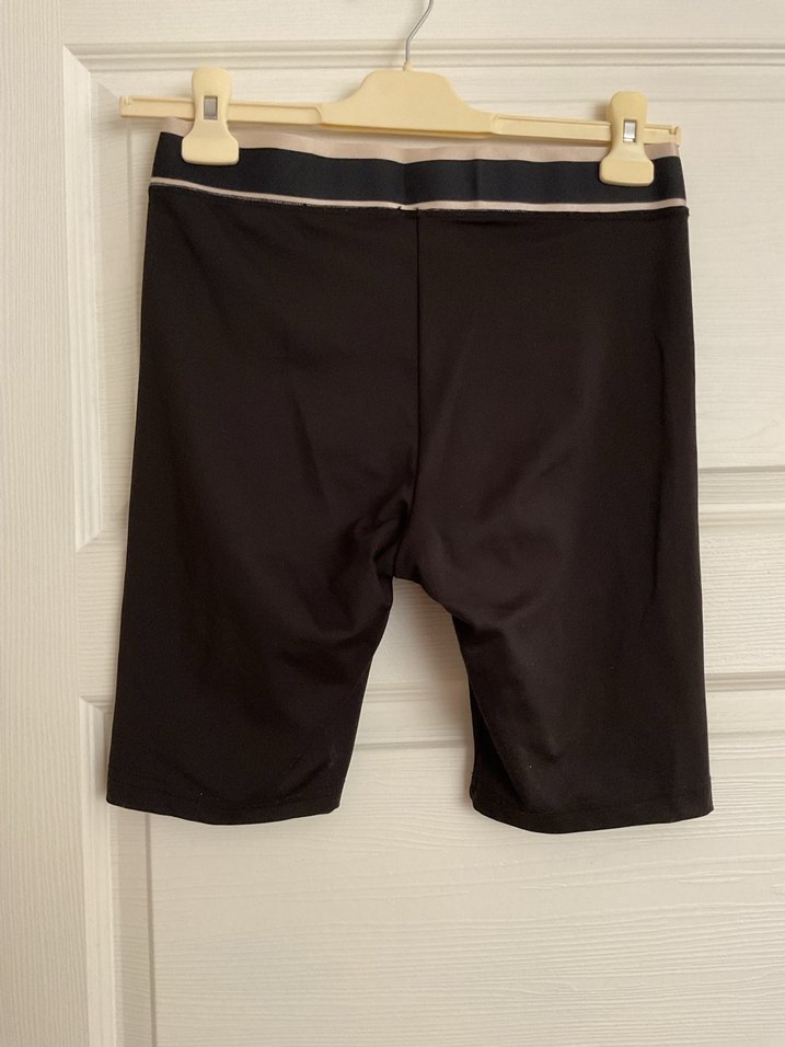 Siyah Kemerli Midi BİSİKLETÇİ ŞORTU - Görsel 2