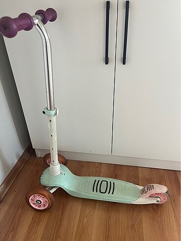 Işıklı decatlon scooter