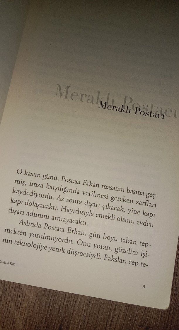 Patenli Kız - Zeynep Çalış - Görsel 2