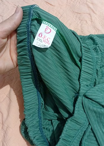 41 Beden yeşil Renk Kadın Yeşil Pliseli Bol Kesim Pantolon sıfır urun