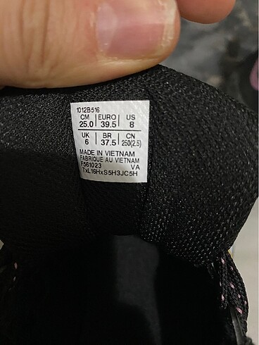 39,5 Beden siyah Renk Asics spor ayakkabı