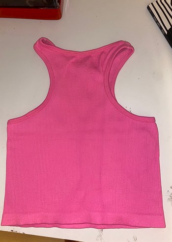 Bershka Pembe Yüksek Yaka Kolsuz halter crop