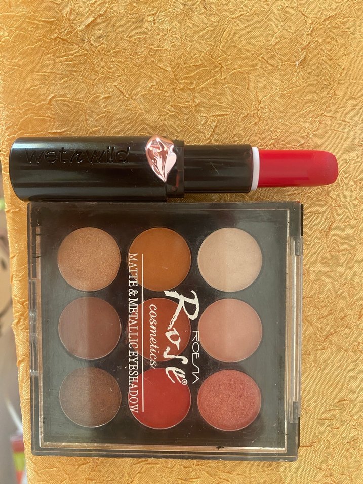 Bej Mat, Metalik Göz Farı Paleti ve Kırmızı Ruj - Görsel 2