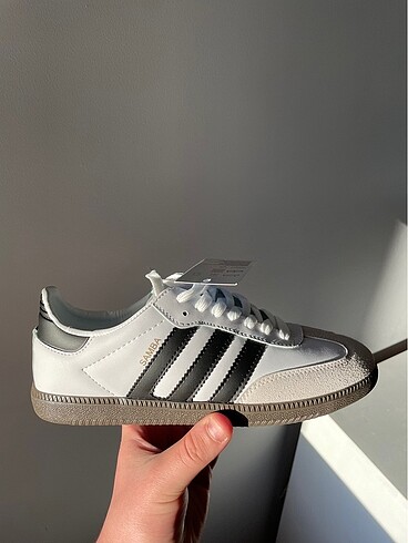 Adidas ADİDAS SAMBA BEYAZ KADIN SIFIR 36/40 ARASI VARDIR