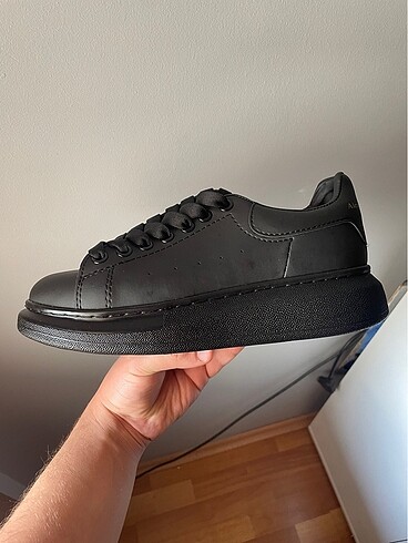 Alexander McQueen ALEXANDER MCQUEEN SİYAH ERKEK SIFIR İNDİRİMLİ