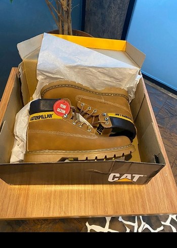 Cat CAT Kahverengi Süet Erkek Bot