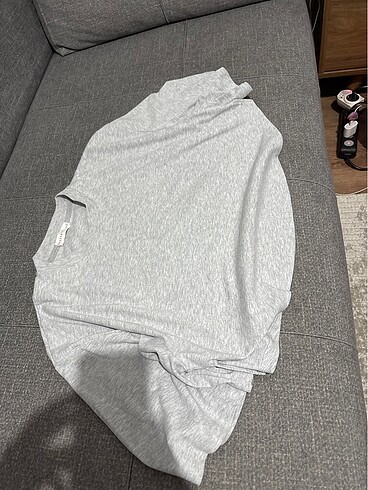 Crop gri t shirt s beden