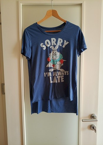 Çizgi Karakter logolu uzun t-shirt