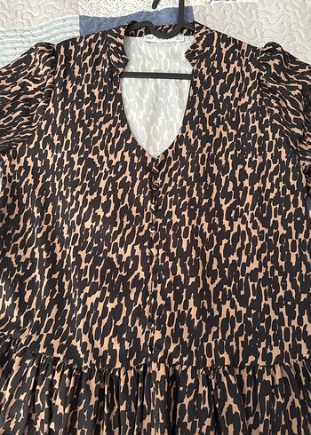 Kahverengi Yılan Desenli V Yakalı Mini Elbise - Görsel 2