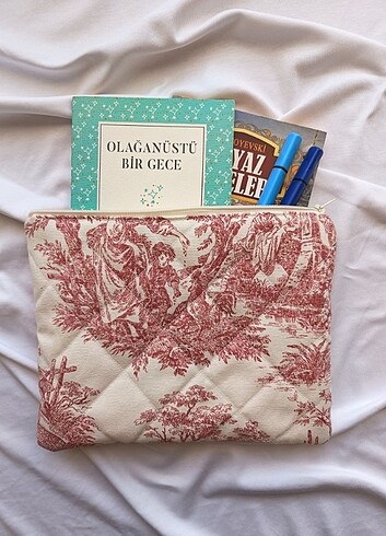 Kitap çantası 