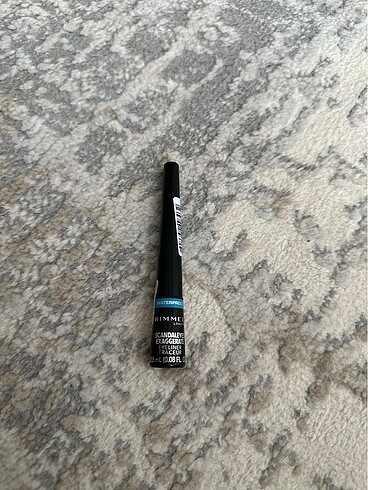 Rimmel London Siyah Eyeliner - Exaggerate Waterproof Eyeliner 00