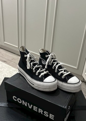 Converse Siyah Beyaz Klasik Sneaker
