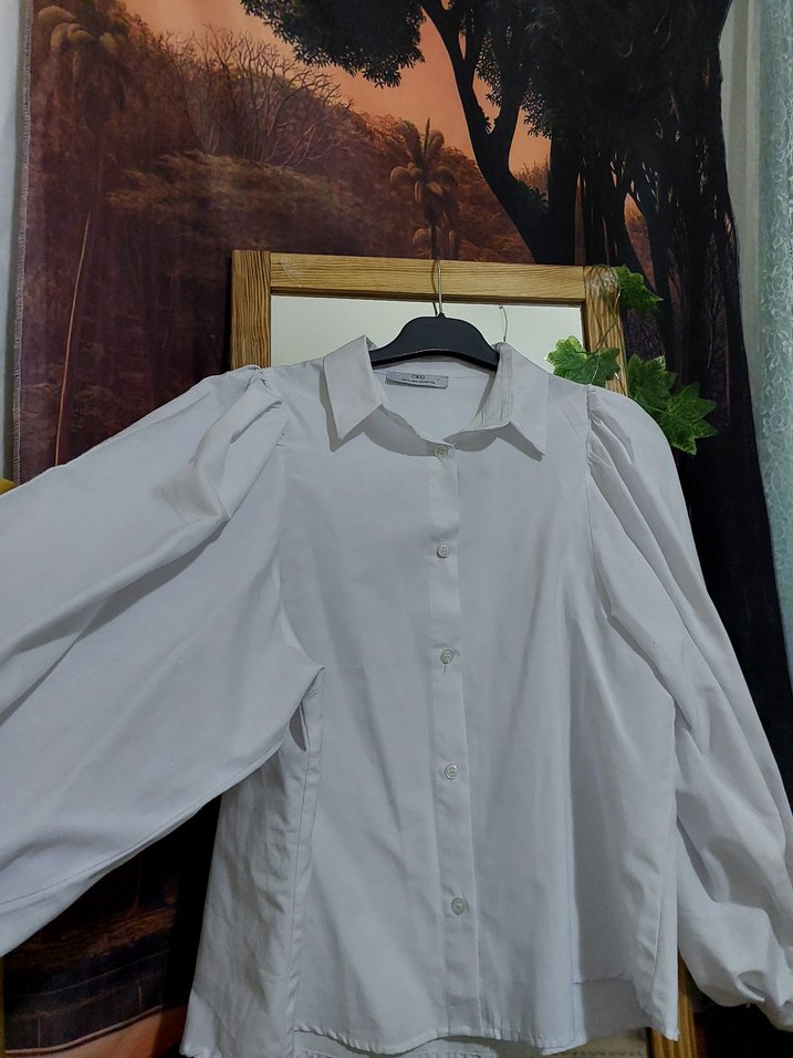 Düğmeli Beyaz Uzun Kollu Kadın Gömlek - Görsel 2