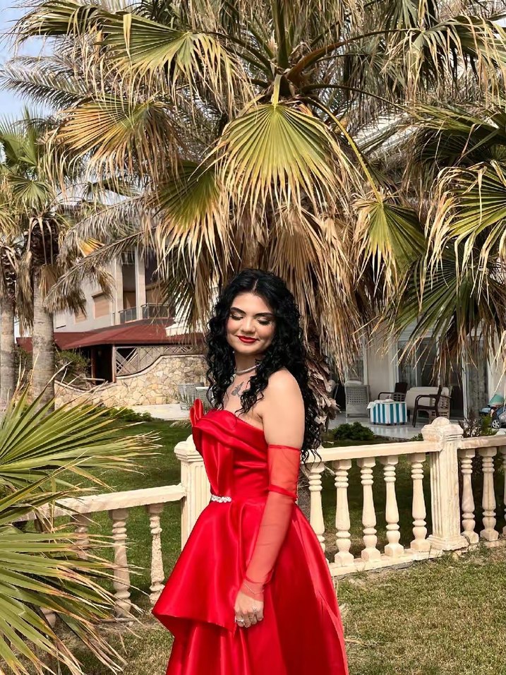 Saten Kırmızı Straplez Uzun Kadın Abiye(Eldivenli) - Görsel 2