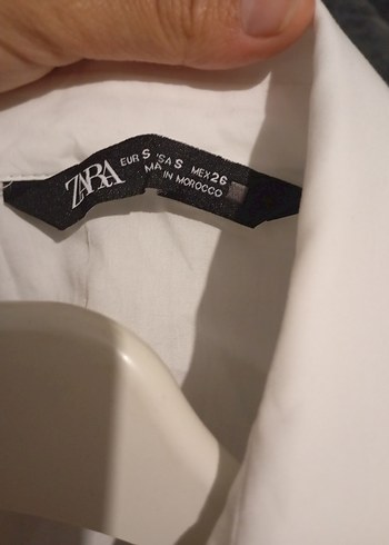 Zara Düğmeli Kolsuz Beyaz Keten Gömlek