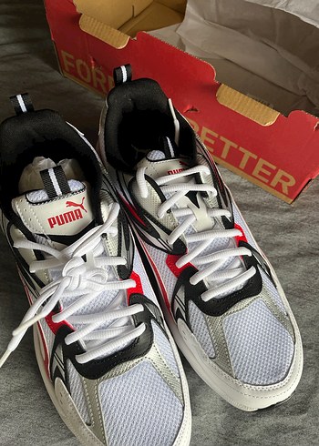 45 Beden Beyaz Bağcıklı Puma Spor Ayakkabı