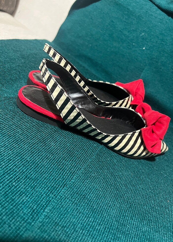 Kadın rugan arkası açık düz ayakkabı 35 numara - Görsel 3