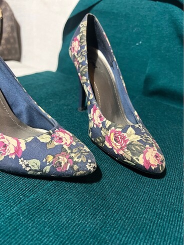 Diğer Kadın stiletto 35 numara