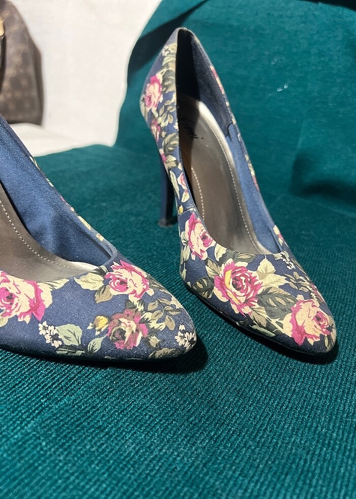 Kadın stiletto 35 numara - Görsel 2