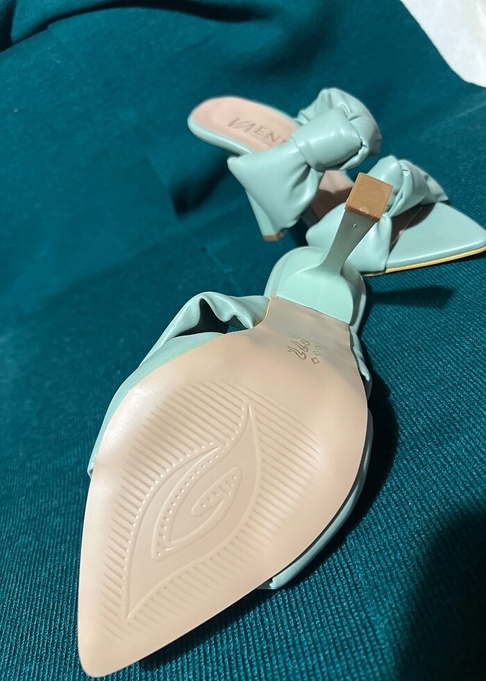 Kadın topuklu terlik 36 numara - Görsel 2