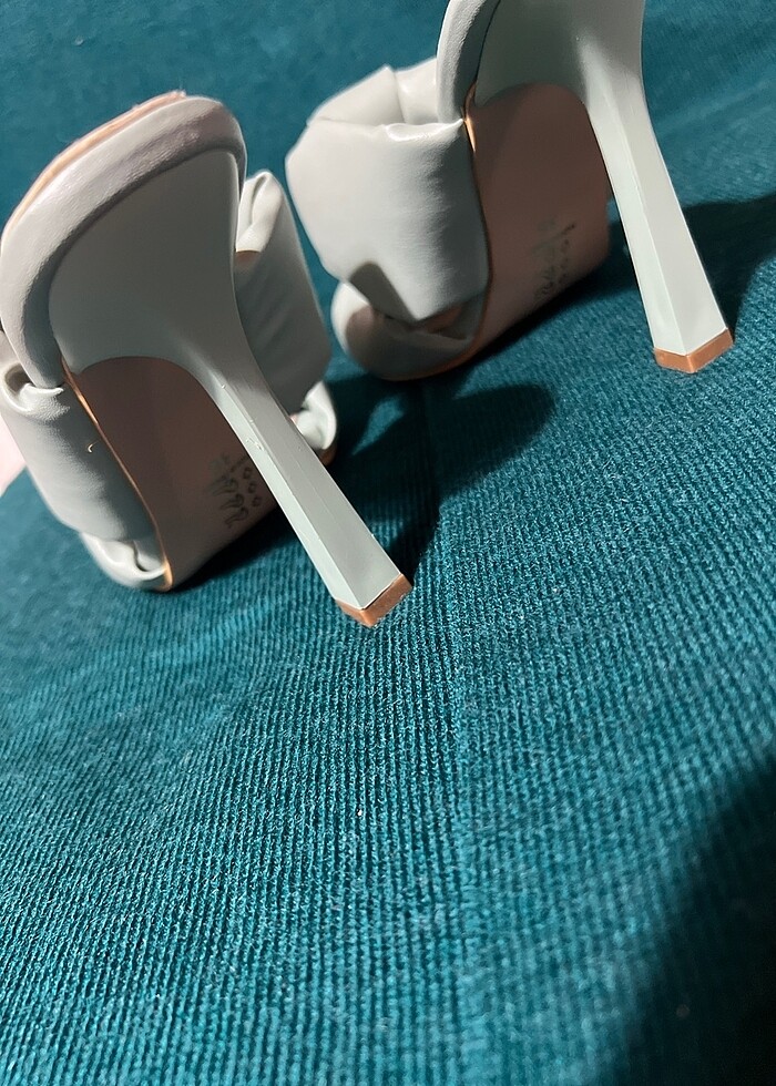 Kadın topuklu terlik 36 numara - Görsel 3