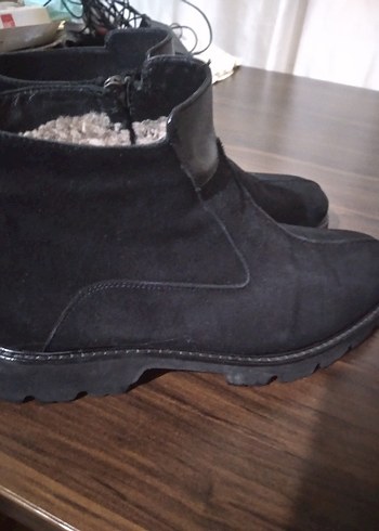 SIFIR Siyah Süet Kadın Gizli Topuklu Bot - Görsel 2