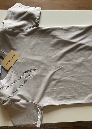 Burberry Oversize unisex t shrt - %100 Pamuk - Ön Arka Baskili - Görsel 3