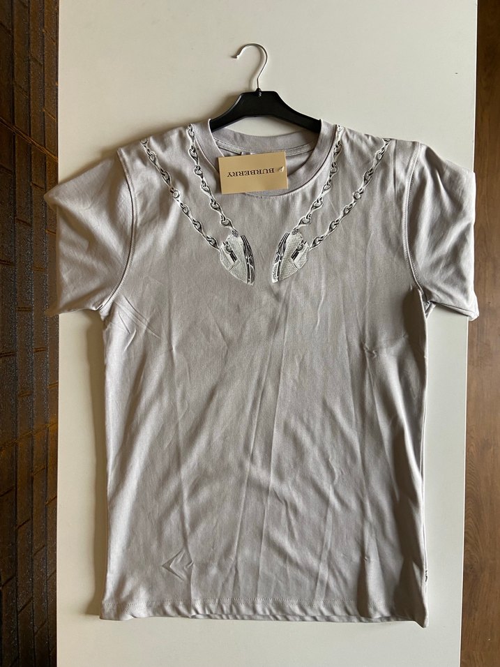 Burberry Oversize unisex t shrt - %100 Pamuk - Ön Arka Baskili - Görsel 3