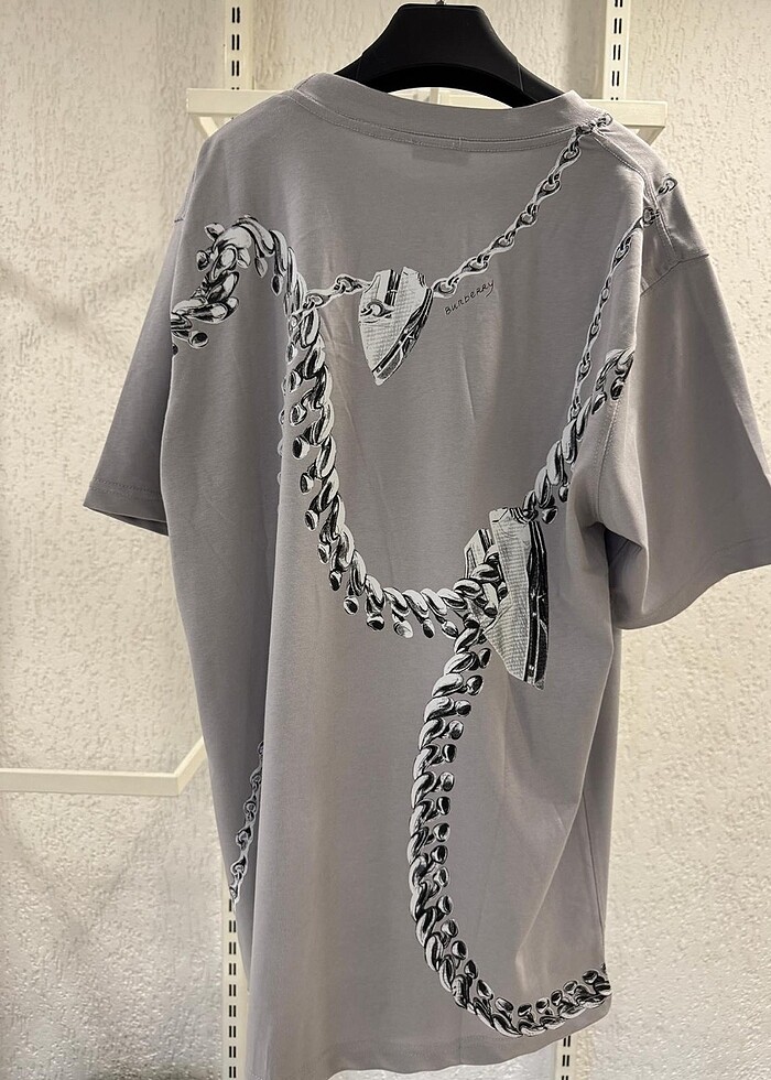 Burberry Oversize unisex t shrt - %100 Pamuk - Ön Arka Baskili - Görsel 4