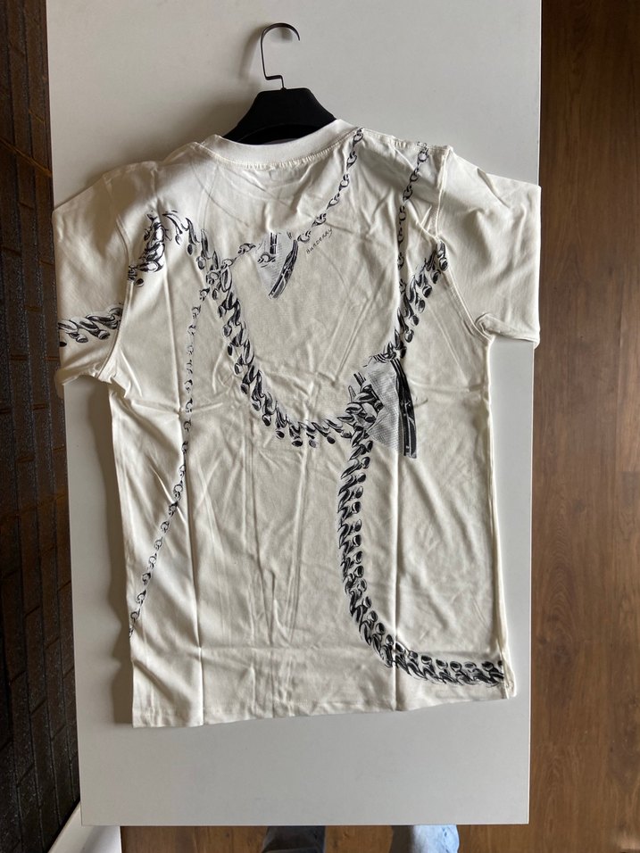 Burberry Oversize unisex t shrt - %100 Pamuk - Ön Arka Baskili - Görsel 4