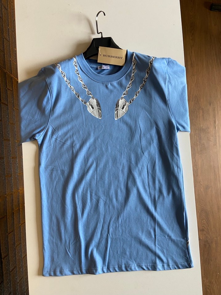 Burberry Oversize unisex Tshrt - %100 Pamuk - Ön Arka Baskili - Görsel 3