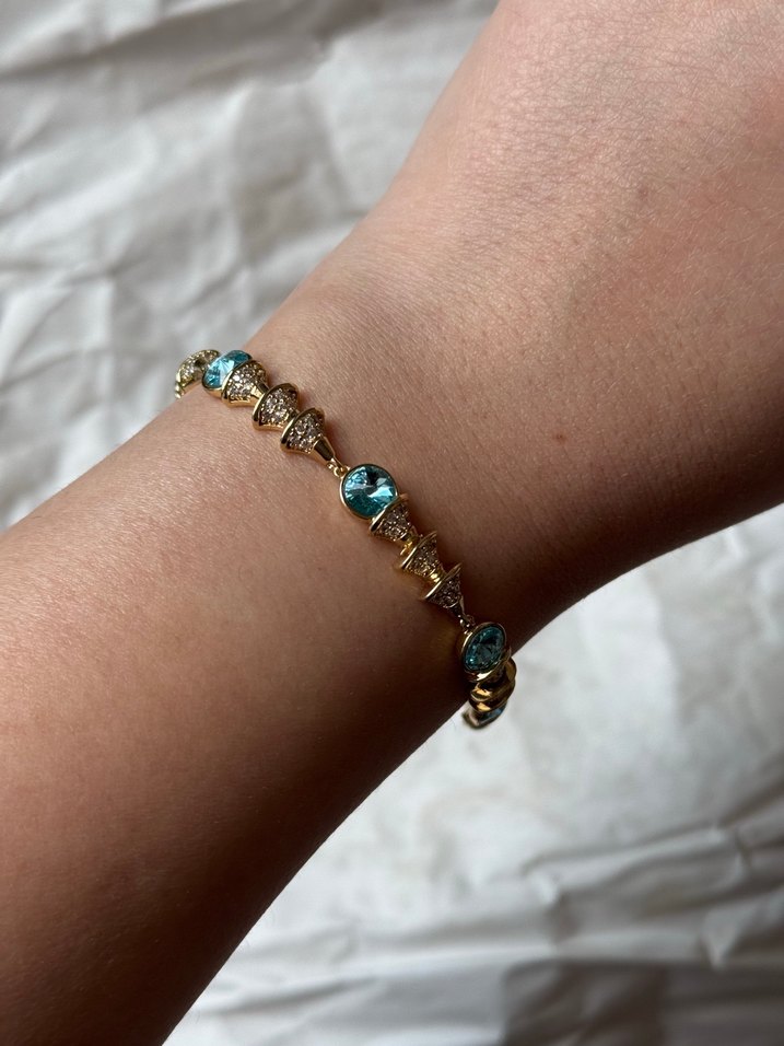 Pembe Kalp ve Fiyonk Detaylı Zincir Kolye - Görsel 5