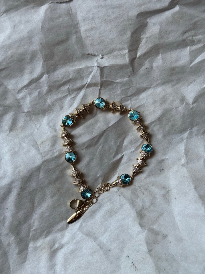 Pembe Kalp ve Fiyonk Detaylı Zincir Kolye - Görsel 4