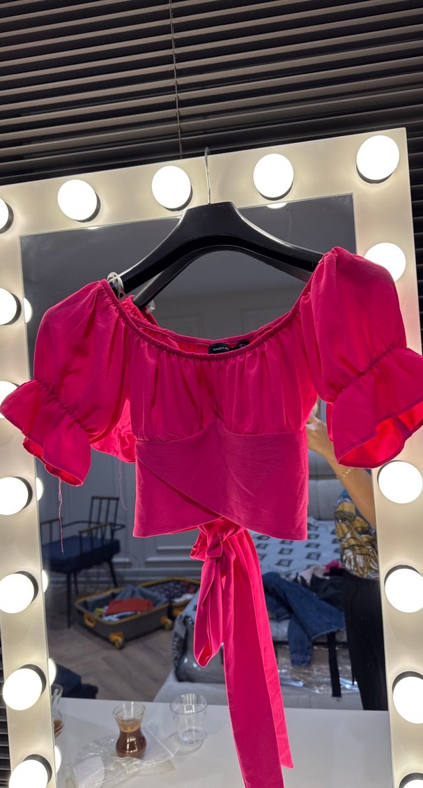 Pembe Mini Fırfırlı Straplez Bluz - Görsel 4