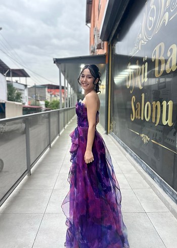 Mor Straplez Uzun Drapeli Bağlama Desenli Abiye - Görsel 3