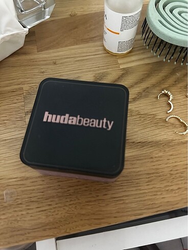 Huda pembe pudra büyük boy